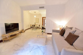 New! Luxury Design Apartment with Free Parking, Seville